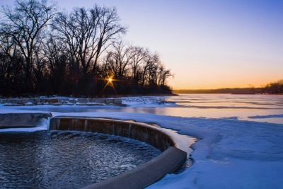 Lake Wingra dam - January 12, 2016 - Madison, WI, USA